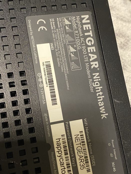 Router Netgear Nighthawk R7100LG