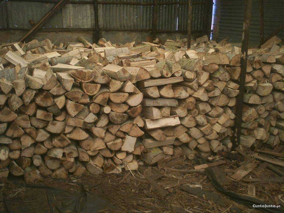fardos de feno e outras qualidades, lenha variada