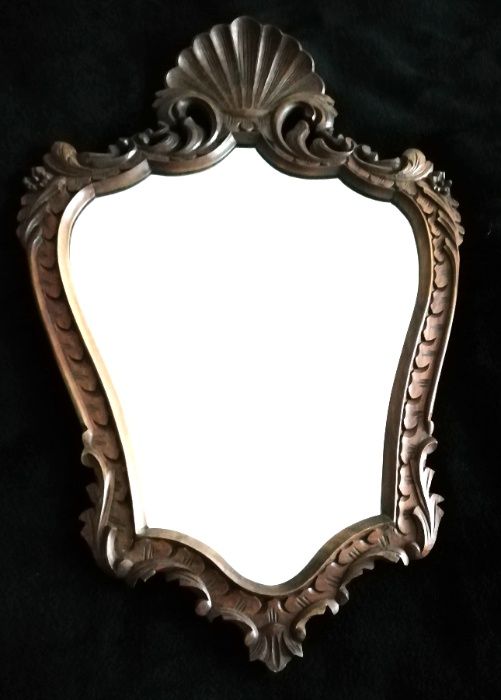 Espelho de parede em talha de madeira encerada