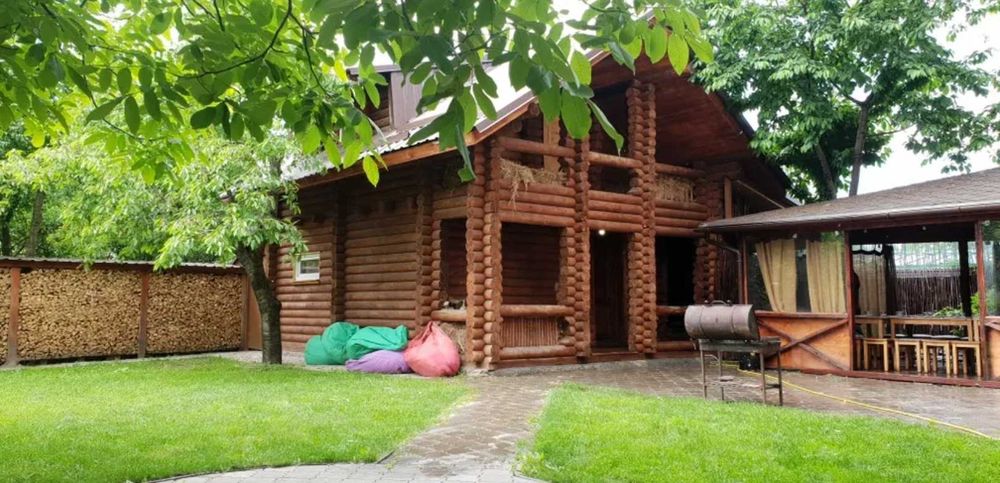 Зруб з Карпат. ЕКО дворик, бесідка, банька, чан, озерце, генератор