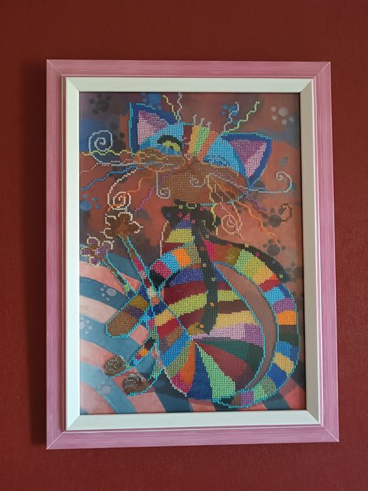 Вишивки бісером та картини по номерах.