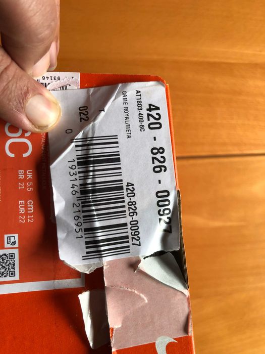 Tenis bébé Nike c\novos com caixa
