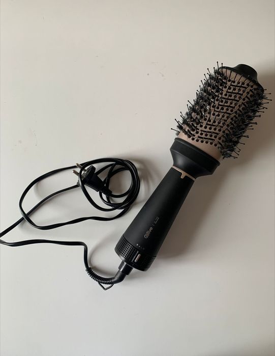 Escova elétrica Qilive 
10€