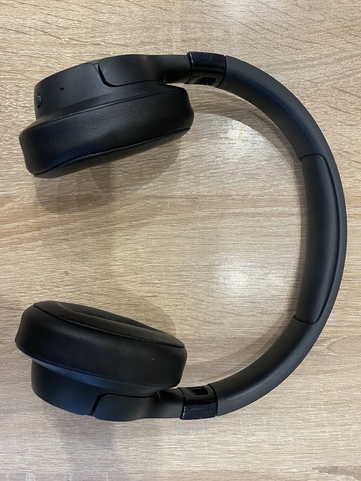 Słuchawki bezprzewodowe JBL Tune 720 używanie rok