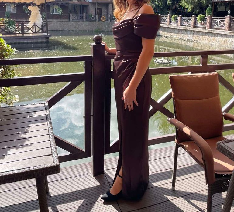 Продам вечірню сукню