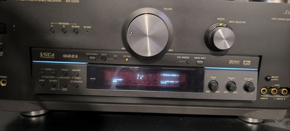 Technics SA DA10 z  wadą ALE GRA zimne luty. ZAMIANA
