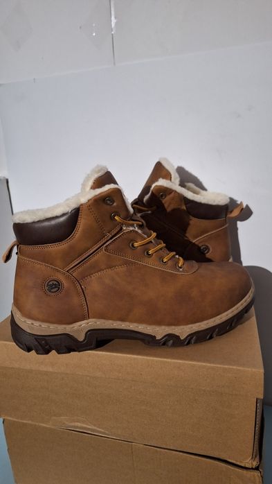 Śniegowce w modnym kolorze nowe Rozmiar 44