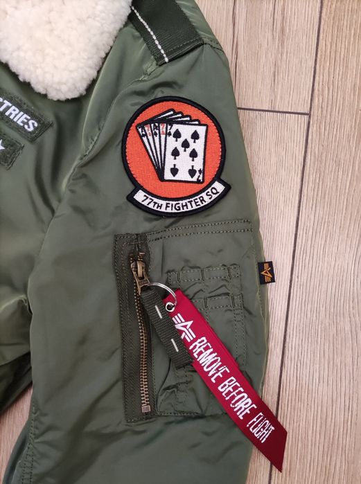 Alpha Industries męska kurtka bomberka ocieplana w rozmiarze S