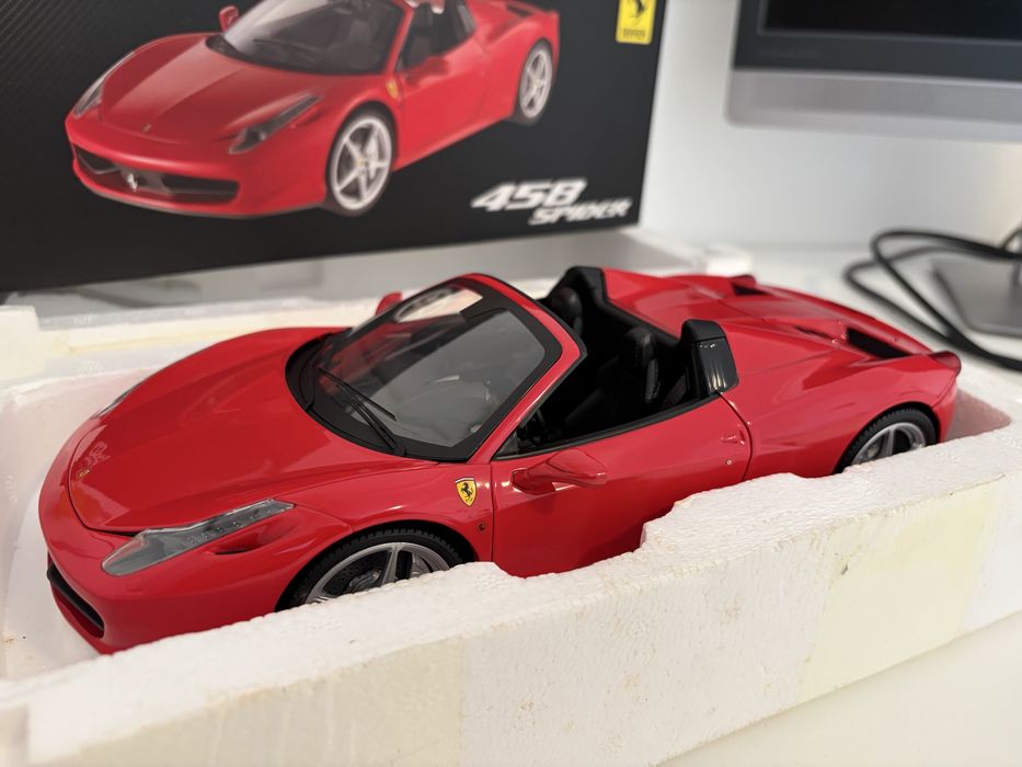 1:18 Ferrari 458 Italia Spider Hot Wheels Elite