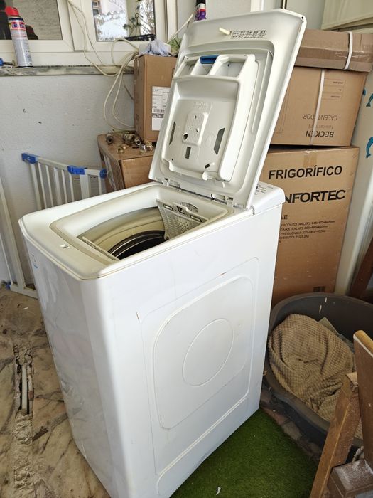 Máquina de lavar roupa Candy 7kg.