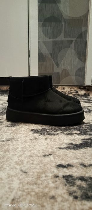 Уггі жіночі 39 розмір