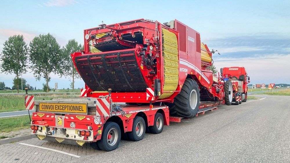 Transport niskopodwoziowy maszyn budowlanych koparek maszyn rolniczych