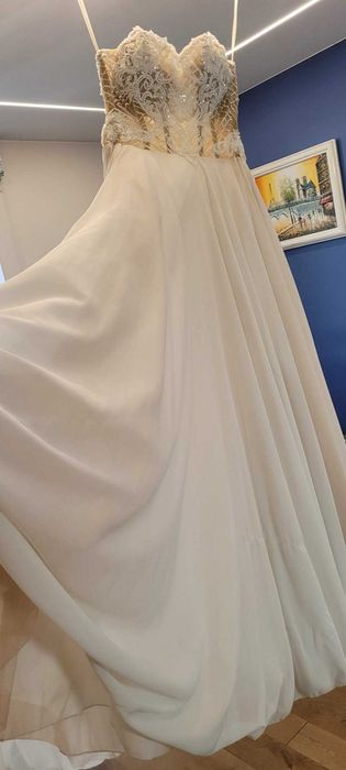 Gorsetowa suknia ślubna 36/38