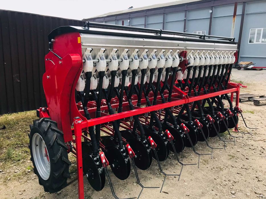 Сівалка зернова СЗ навісна 3м. під МТЗ ЮМЗ сівник