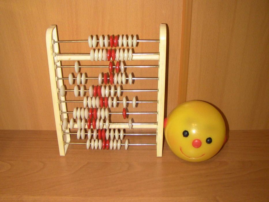 Дитяча рахівниця з колобком