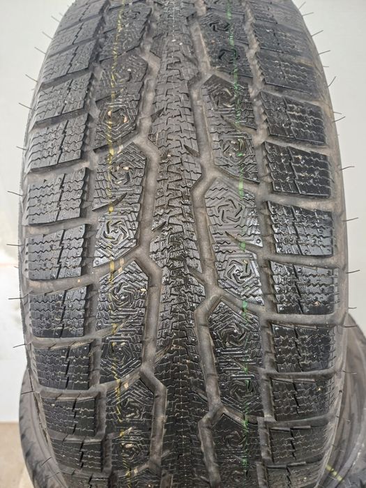 Харків! Продам комплект зимової шини, як нові. TOYO. 2022 р.в.