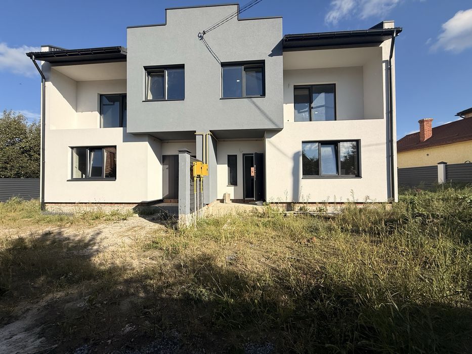 Продаж котеджу в Зимній Воді