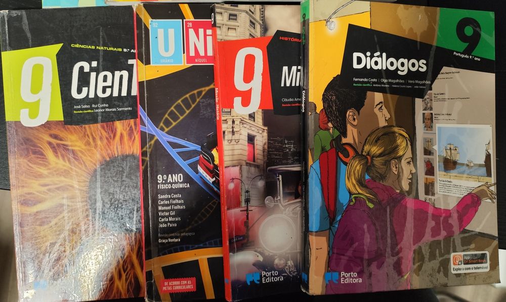 Livros / manuais escolares 9°ano
