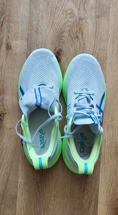 Buty do biegania ASICS Gel-Nimbus 26 Lite-Show r. 43,5 jak nowe