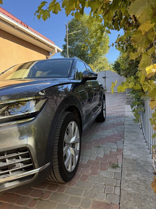 Продам Volkswagen Touareg 2021р.