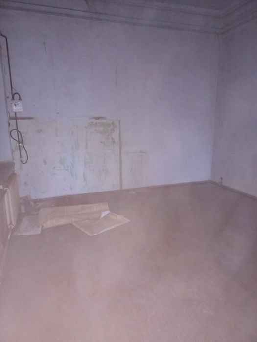 Продам 1к квартиру, 1/2, Поштова