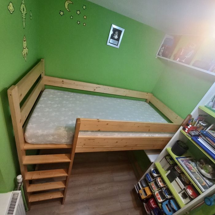 Solidne drewniane łóżko piętrowe + materac. Stan Idealny.