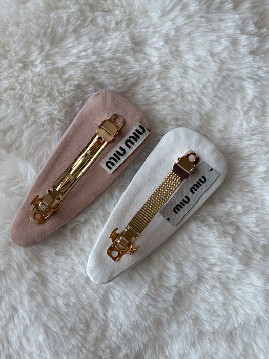 Spinki Miu Miu Dwa kolory