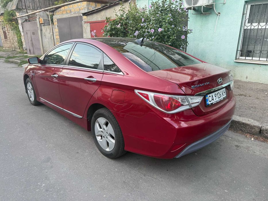 Hyundai Sonata 2.4 Hybrid