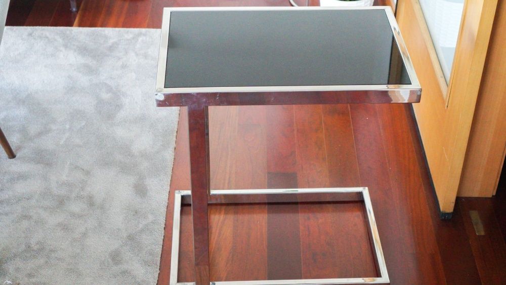 Mesa de apoio em inox e tampo em vidro lacado preto - cbhome