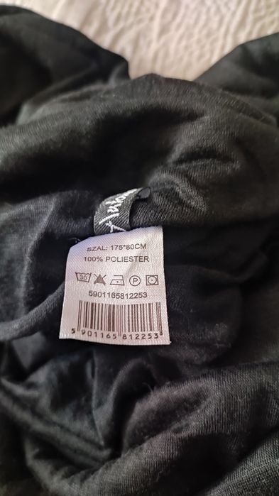 Szal czarny cienki duży