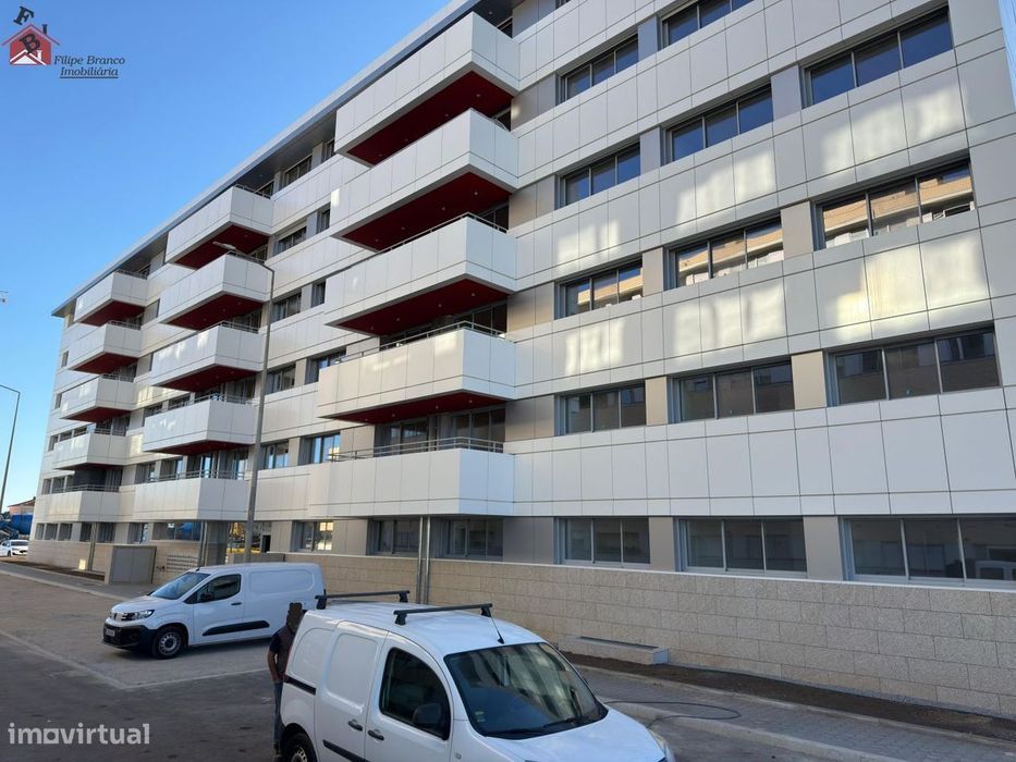 T2+1 Novo Pronto Habitar! Vista Mar Santa Marinha Gaia!