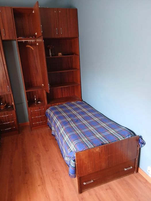 Móvel de quarto Reservado
