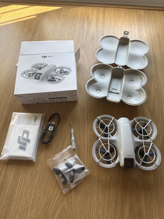 Drone DJI Neo como novo