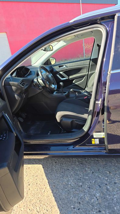 Peugeot 308 SW 1.6 BlueHDI 120Cv, Muito estimada