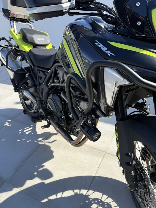 Benelli 702 x como Nova (120kms)