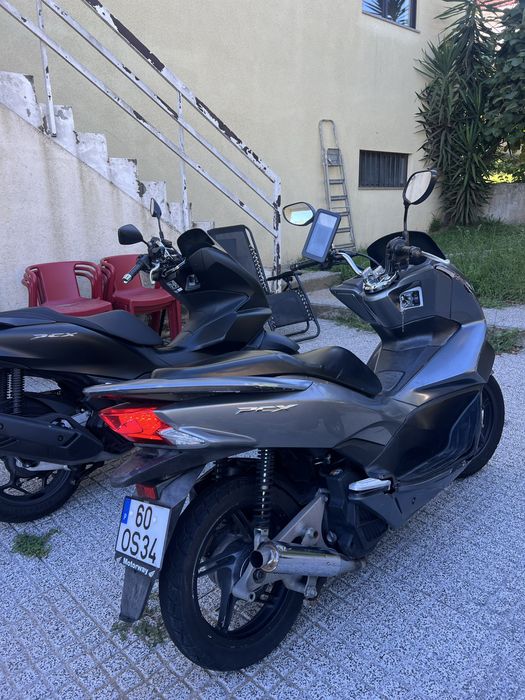 Pcx 2014 perfeita para fazer entregas 1100 euros