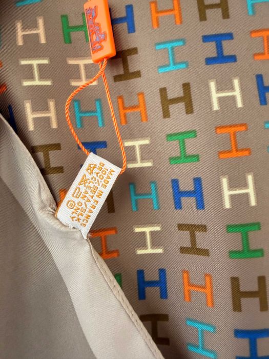 Новинка шовкова хустка в стилі Hermès 90x90 см