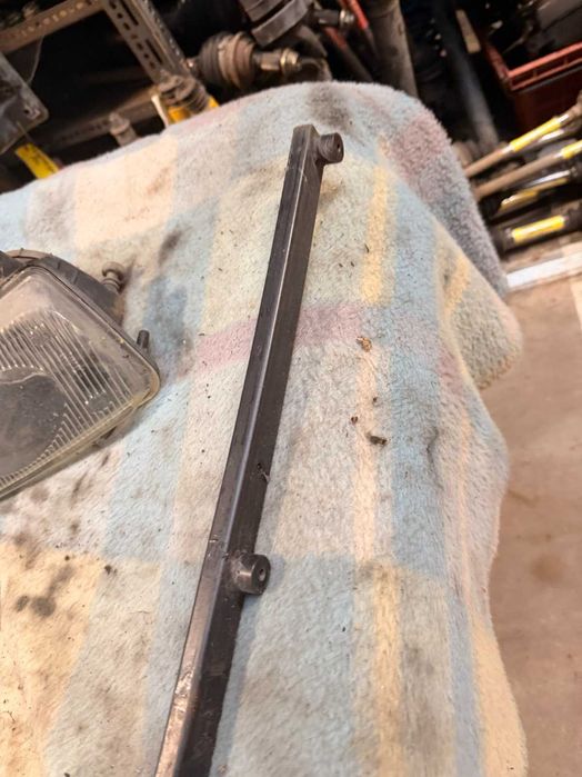Range Rover Classic DIscovery estrutura vidro porta traseira calha