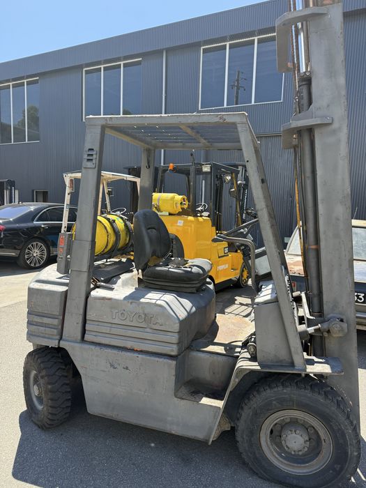 Empilhador toyota 1500 gas