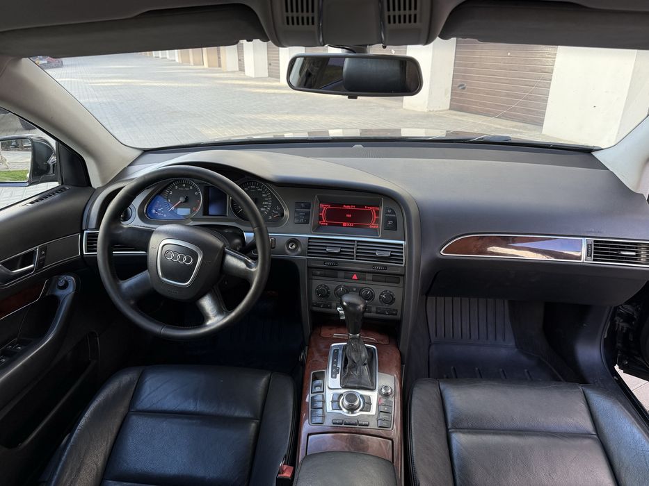 Продам Audi A6 2.4 бензин автомат