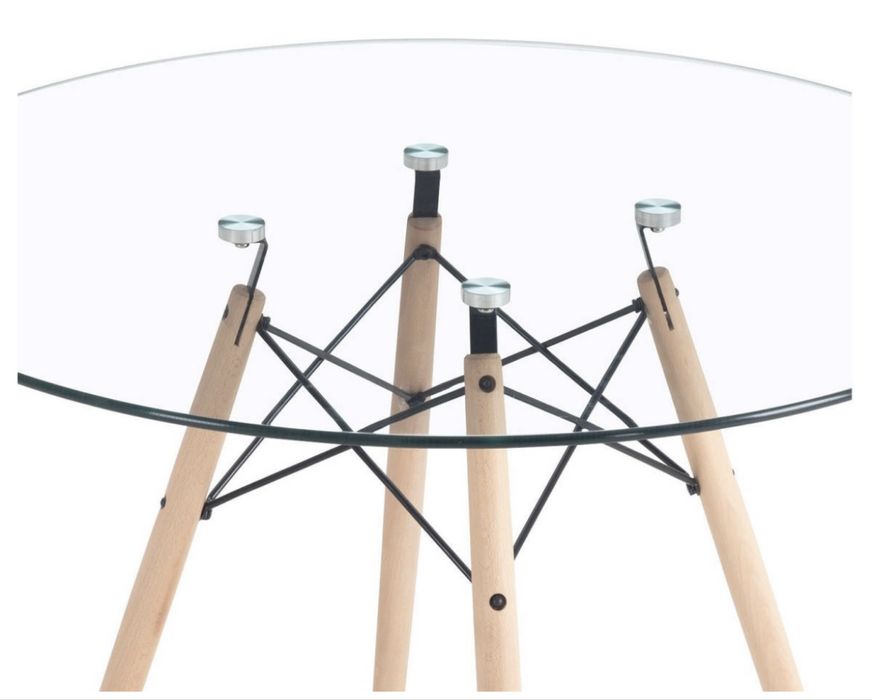 Mesa de vidro e 3 cadeiras usadas