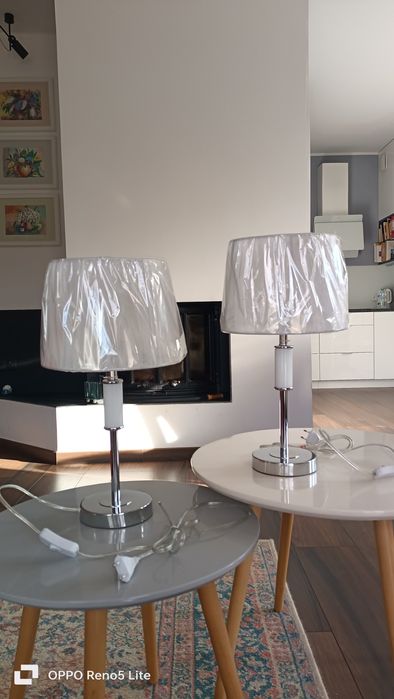 Lampy stołowe nowe.