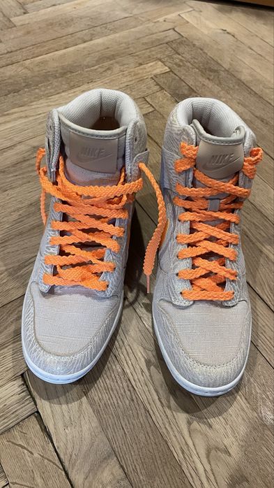 Жіночі снікерси Nike