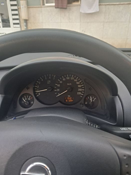 Veículo opel corsa 1.2