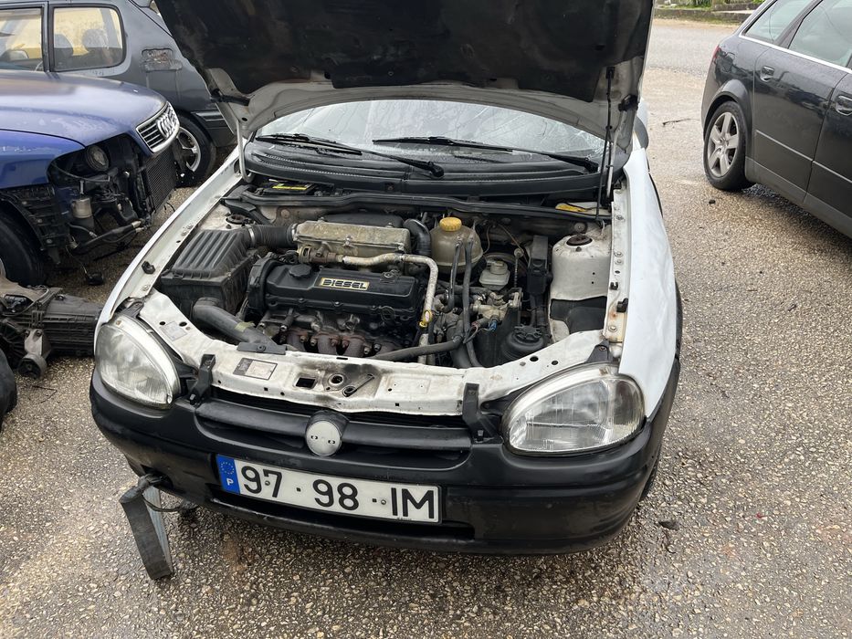 Opel corsa b 1.7D para PECAS