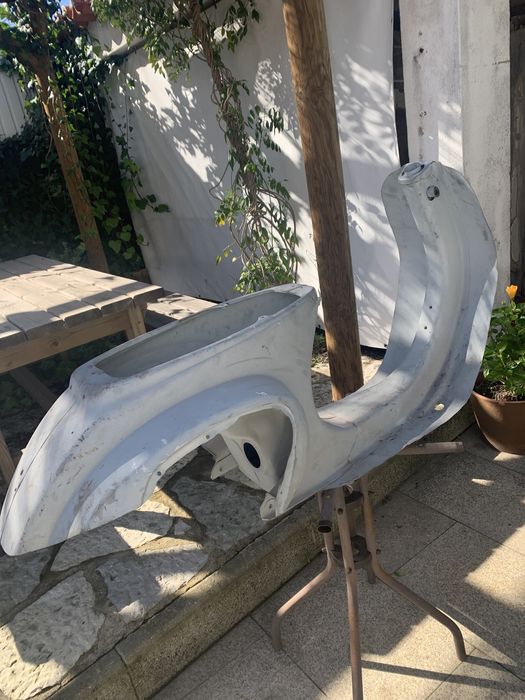 Chassis quadro vespa e guarda lamas Massamá E Monte Abraão • OLX Portugal