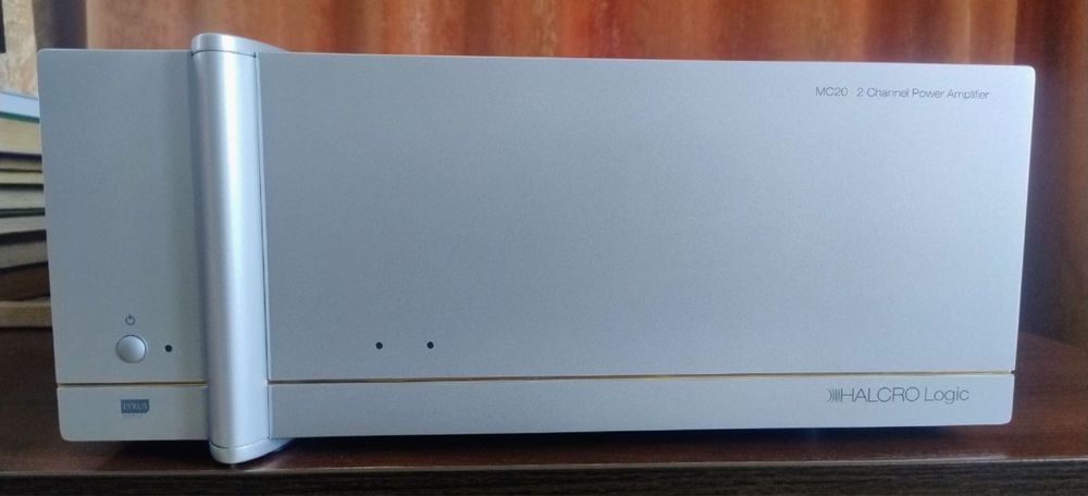 Hi End Стерео усилитель Halcro Logic MC 20