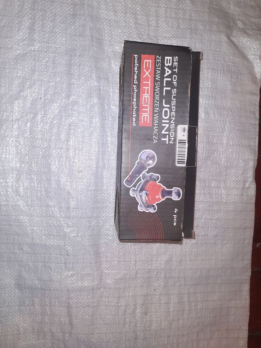 Продам шаровые новые комплект ваз2101-07 2000гр