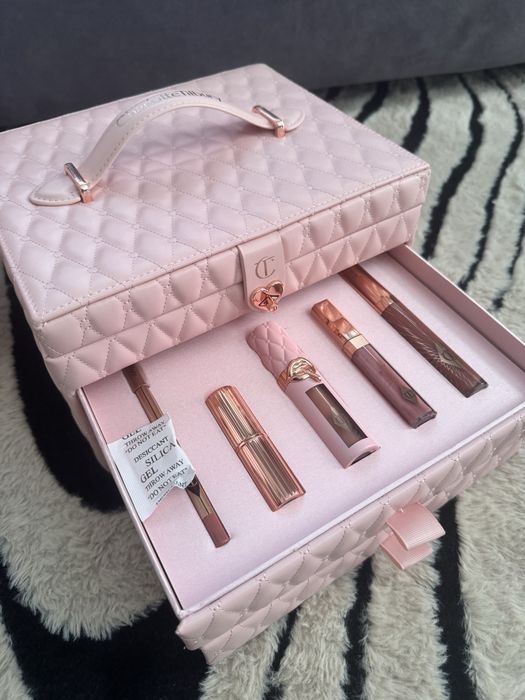 Charlotte Tilbury Pillow talk