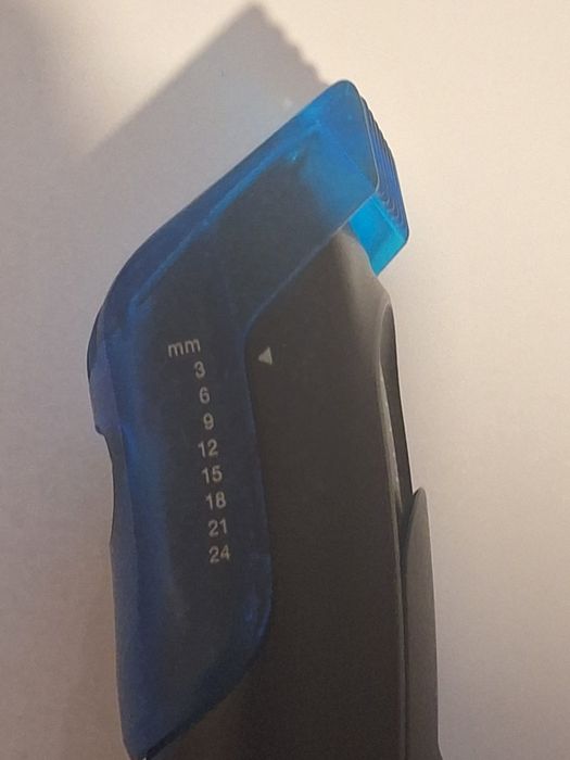 Машинка для стрижки волосся  Braun 5427


-